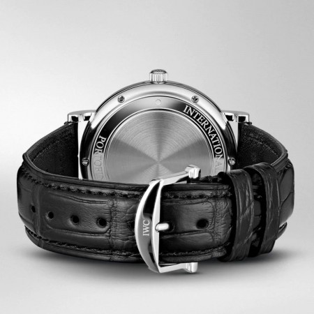 Montre IWC  -  bracelet en alligator noir